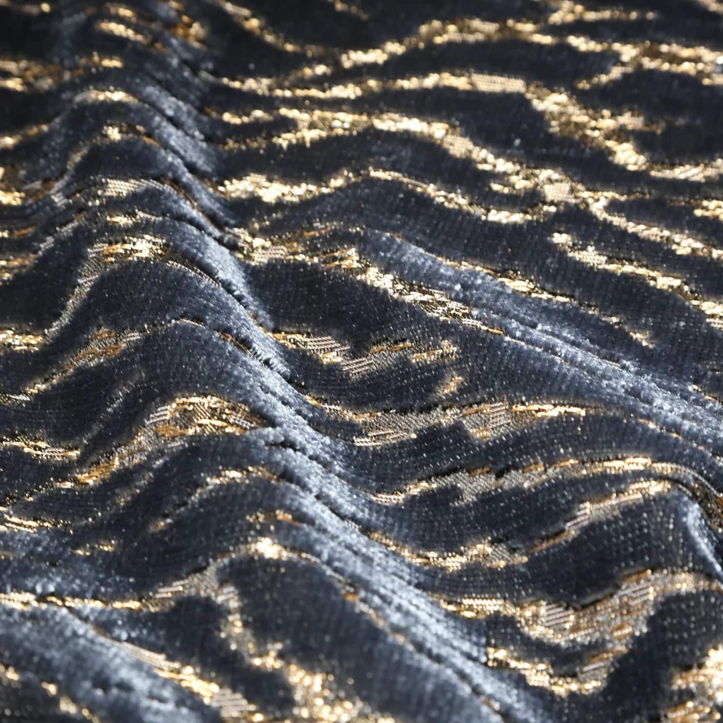 JBL Jacquard Velvet अनुकूलन टाइगर पैटर्न कट-पाइल फेब्रिक लक्जरी होम टेक्सटाइल सोफाको लागि